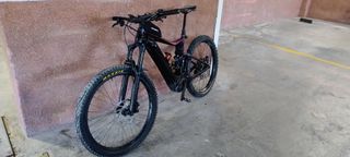 Bicicleta eléctrica Giant Trance E+2 del año 2020.