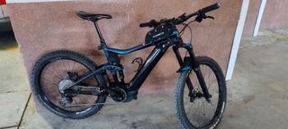Bicicleta eléctrica Giant Trance E+2 del año 2020.