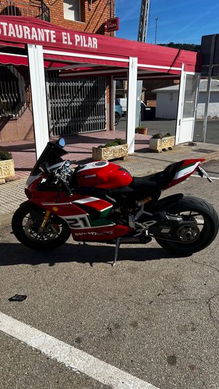 Ducati Panigale V2 Bayliss Edición Especial