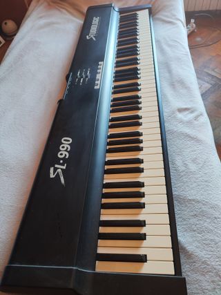 Teclado MIDI Studiologic SL-990