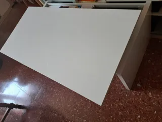 Mesa Elevable de centro.