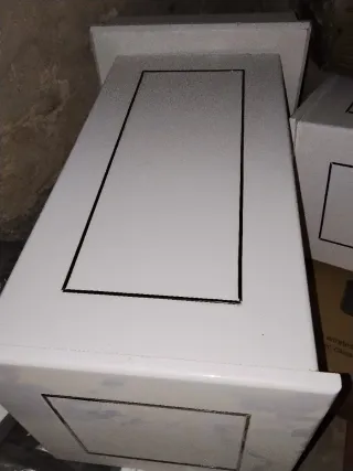 Mesa de cristal octogonal