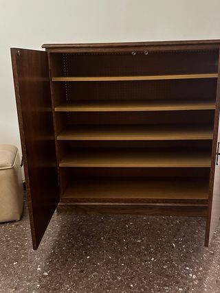 Armario vintage de madera