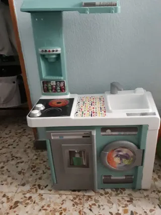 Cocinita de juguete infantil