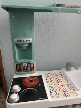 Cocinita de juguete infantil