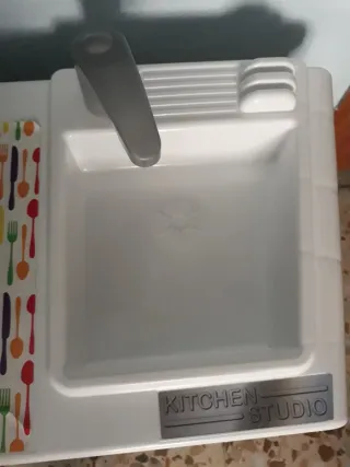 Cocinita de juguete infantil