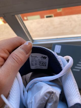 Zapatillas New Balance 530 Plata y Blanco