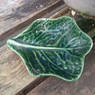 Salero y plato verde cerámica(c)