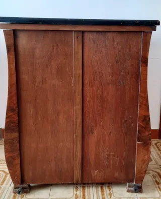 Máquina de coser con mueble marquetería