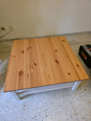 Mesa de centro HEMNES 90x90 cm