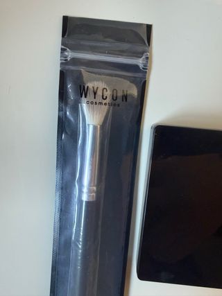 Paleta Sombras Wycon Cosmetics + brocha nueva