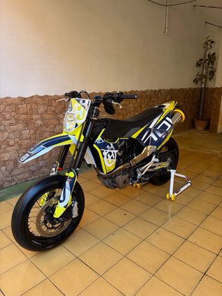 Husqvarna 701 SM 2023 Supermotard