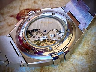 OMEGA CONSTELLATION “DOUBLE EAGLE” CHRONOGRAPH