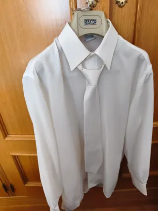 Traje de comunión niño blanco y dorado