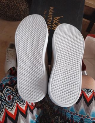 Zapatillas martin valen  Talla 42