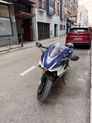 Moto aprilia RS 660