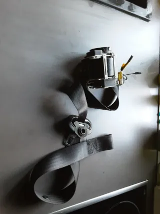 Cinturón lado derecho alfa romeo gt