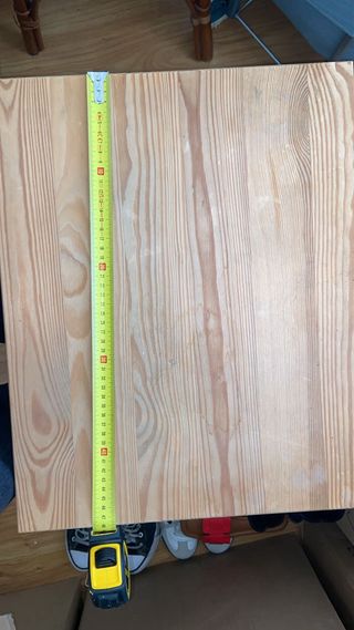 Mesita de noche de madera