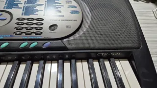Teclado Casio CTK-571