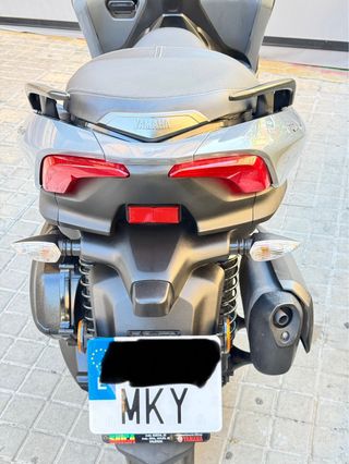 Scooter marca yamaha Tricity 300 Urge!!