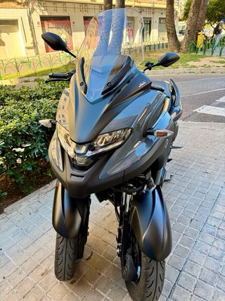Scooter marca yamaha Tricity 300 Urge!!