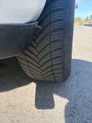 Vendo llantas 215/60R16 99V