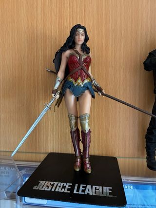 Lote Figuras Acción DC, Marvel, Bruce Lee