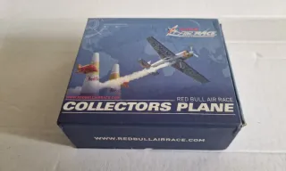 Miniatura Avião Red Bull Air Race Caixa danificada