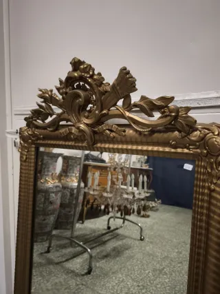 Espejo isabelino antiguo