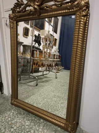 Espejo isabelino antiguo