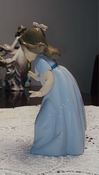 Figura Lladró Niña con Perro