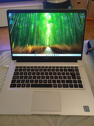 Portatil matebook d15 i3 7•