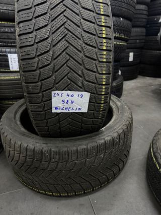 Neumáticos Michelin 245 40 19 98H