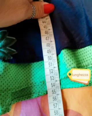 Gonna blu con cintura verde