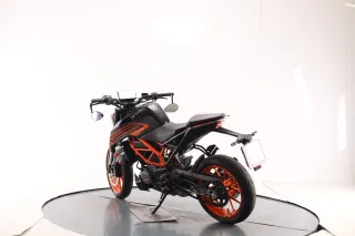 KTM 125 DUKE 2021