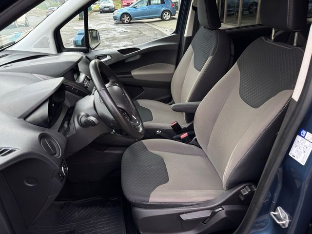 Ford Tourneo Courier 1.5tdci 100cv DISTINTIVO C