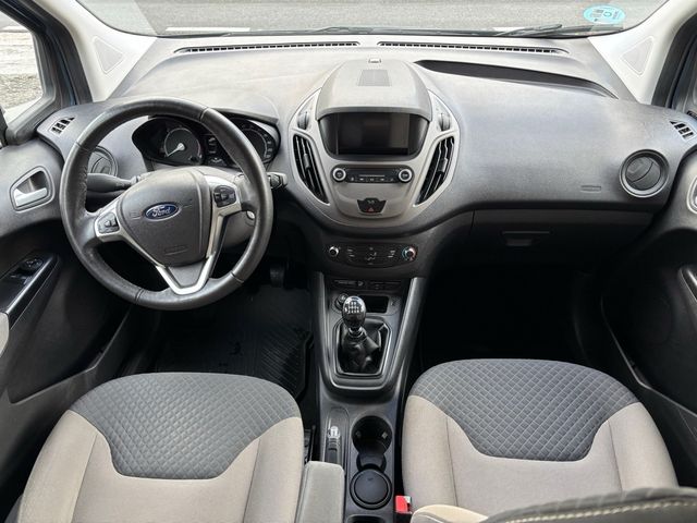 Ford Tourneo Courier 1.5tdci 100cv DISTINTIVO C