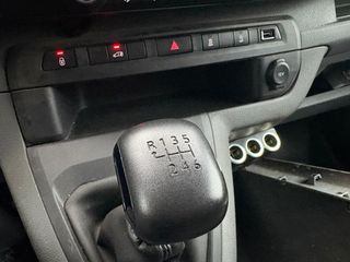 Toyota Proace 2.0 D-4D Long Comfort S&S STOCK TOYOTA PROACE FOURGON MWB DSL