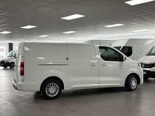 Toyota Proace 2.0 D-4D Long Comfort S&S STOCK TOYOTA PROACE FOURGON MWB DSL