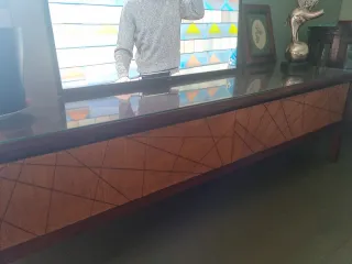 Mueble TV madera y cristal