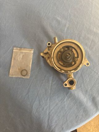 Bomba de agua Yamaha YZF R125
