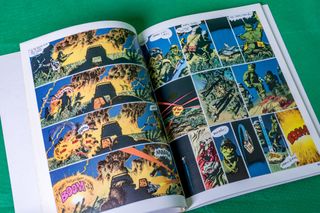 Cómic “Rowlf  + Underground ”, de Corben