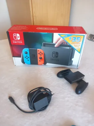 Nintendo Switch Azul y Rojo