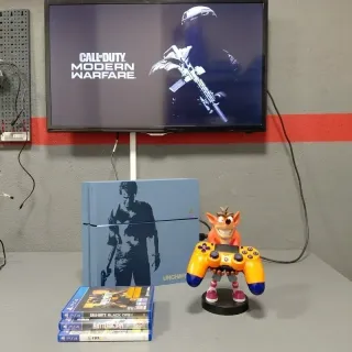 PS4 Uncharted Edizione Limitata