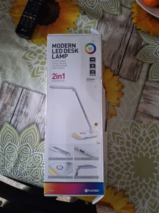 Lámpara LED 2 en 1 Blanca y Multicolor