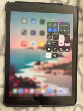 iPad Pro 9.7” / 128GB / Wi-Fi + SIM