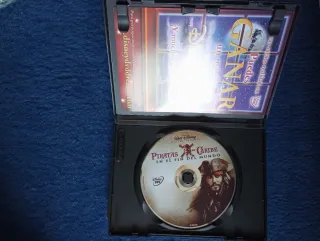 DVD Piratas del Caribe 3. Con caja. Como nuevo