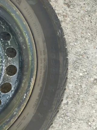 Llantas Toyota con 20 tuercas