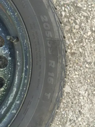 Llantas Toyota con 20 tuercas