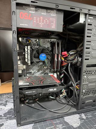 PC Intel i7-8700 32GB RAM/Nvidia 1050ti + MONITOR